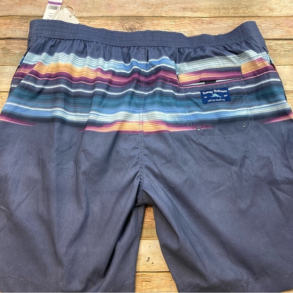 Tommy Bahama Baja Borealis Swim Trunks Size: XXL - Picture 3 of 4